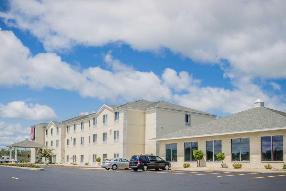 Comfort Suites Escanaba Exteriör bild