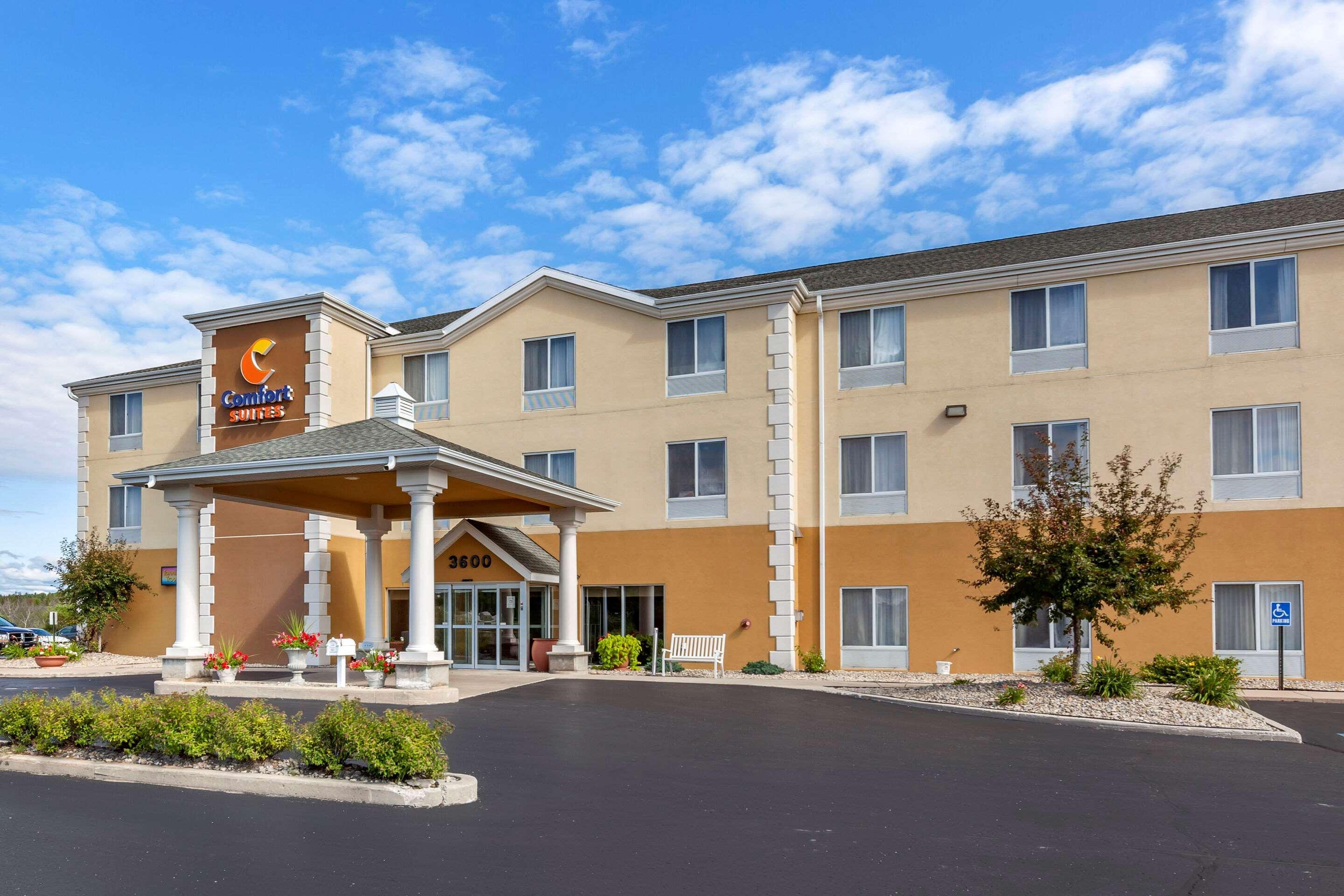 Comfort Suites Escanaba Exteriör bild