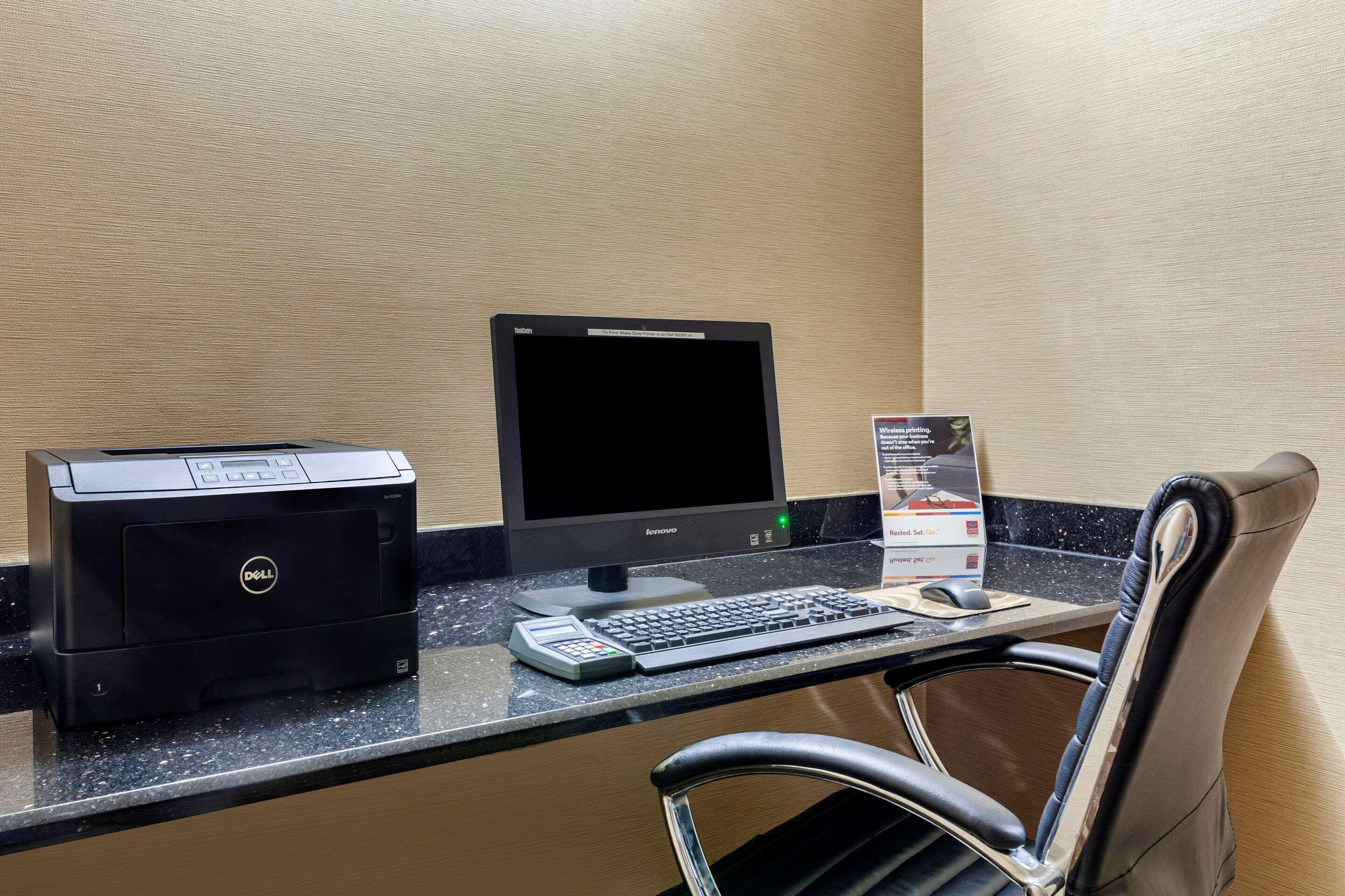 Comfort Suites Escanaba Exteriör bild